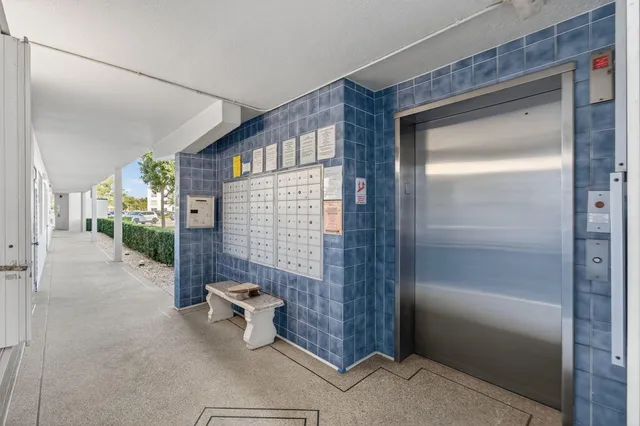 $99,999 | 4030 Lincoln B, Boca Raton, FL 33434