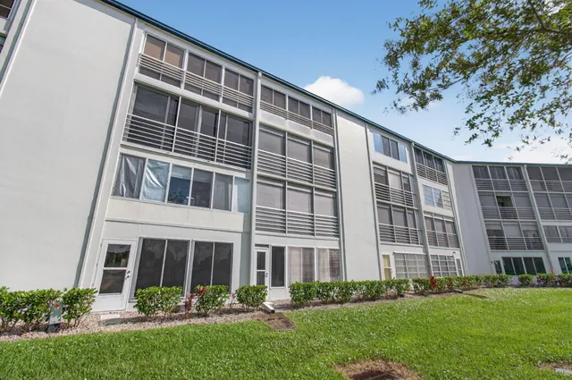 $99,999 | 4030 Lincoln B, Boca Raton, FL 33434