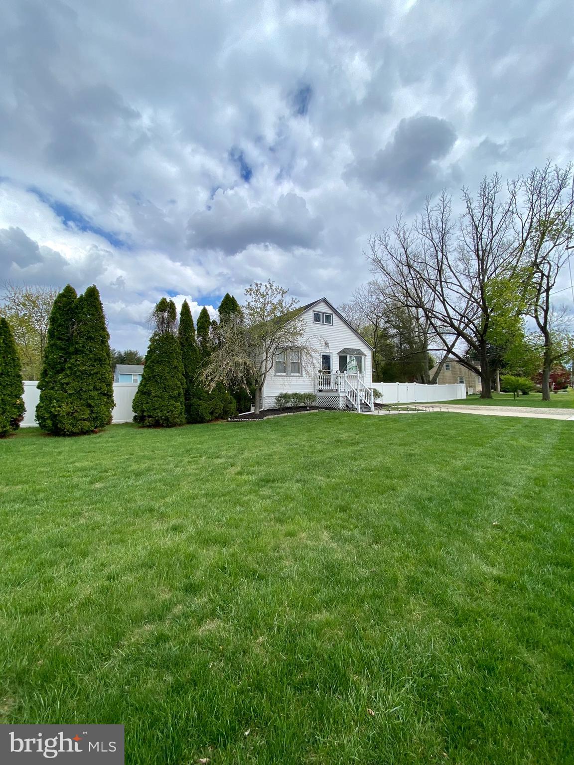 625 Good Intent Road Blackwood, NJ 08012 - Photo 2 of 49 Walking on Air