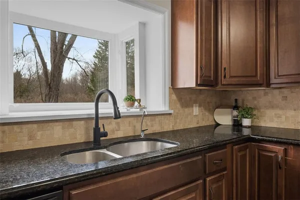 $260,000 | 600 Camp Meeting Road, Sewickley, PA 15143