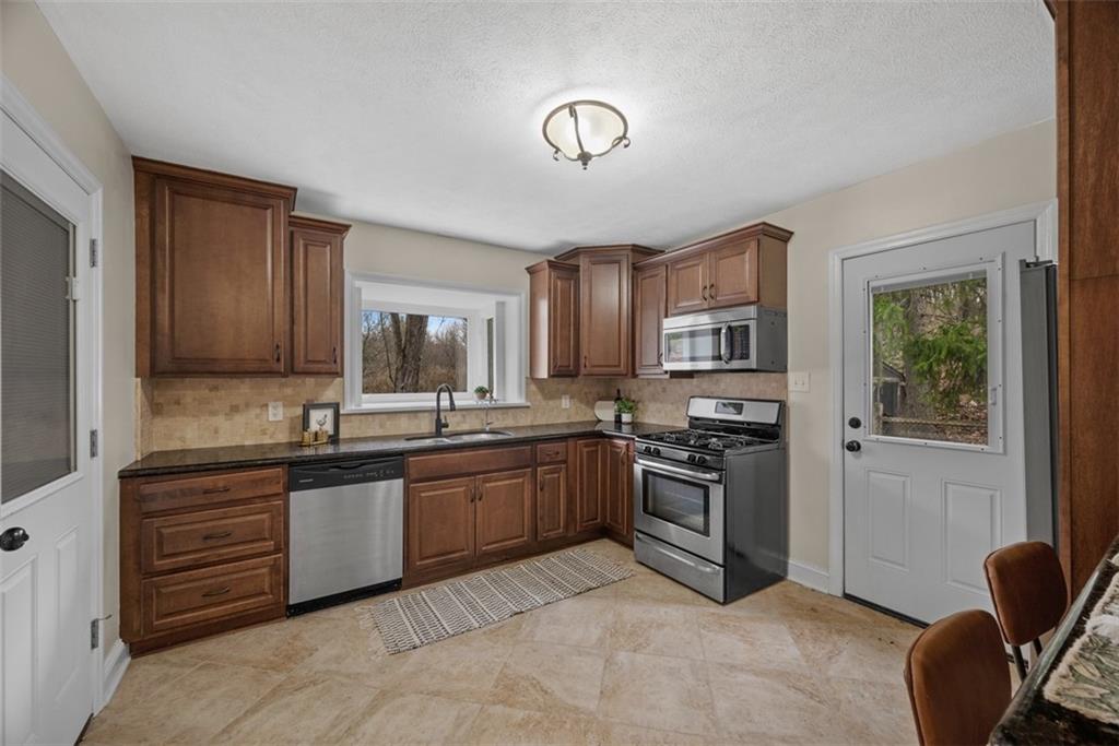 600 Camp Meeting Road Sewickley, PA 15143 - Photo 6 of 22