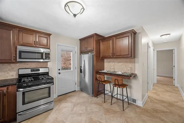 $260,000 | 600 Camp Meeting Road, Sewickley, PA 15143