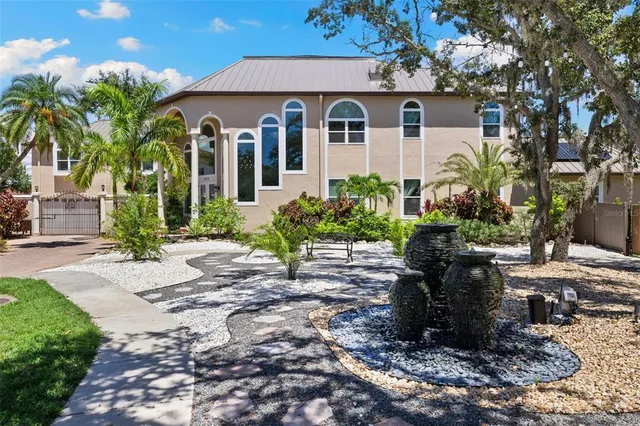 $2,599,950 | 3025 Oakmont Drive, Clearwater, FL 33761