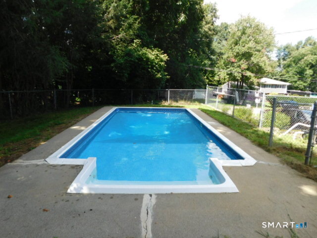 12 Rozum Circle Prospect, CT 06712 - Photo 8 of 33 Gallery Image 8
