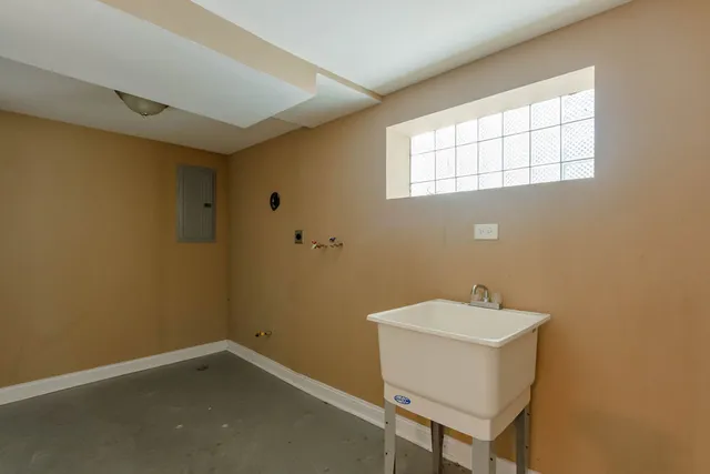 $220,000 | 7933 South Constance Avenue, Chicago, IL 60617