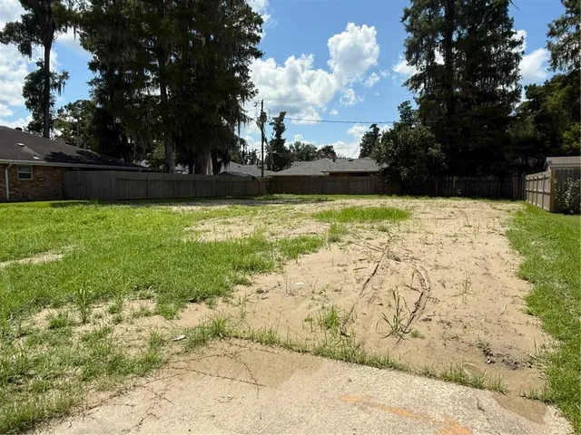 $129,900 | 189 Dunleith Drive, Destrehan, LA 70047