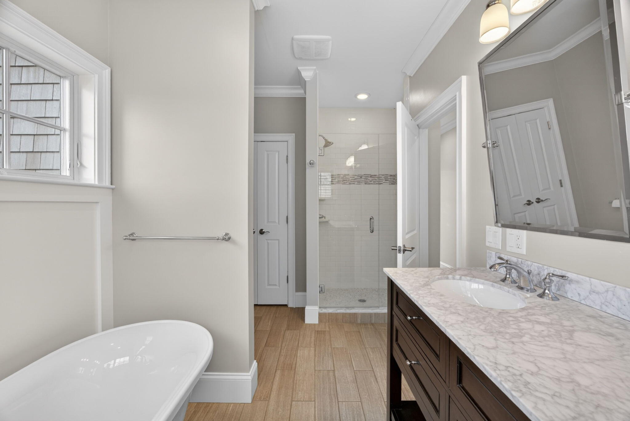 780 Craigville Beach Road, Unit D2 Centerville, MA 02632 - Photo 16 of 29 Primary Bathroom