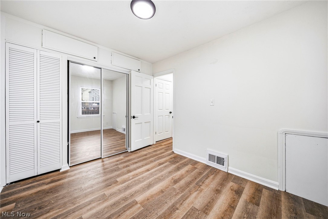 3579 Lloyd Road Cleveland, OH 44111 - Photo 20 of 37