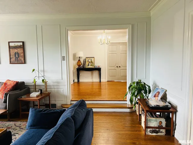 $359,000 | 603 Country Club Drive, Hannibal, MO 63401