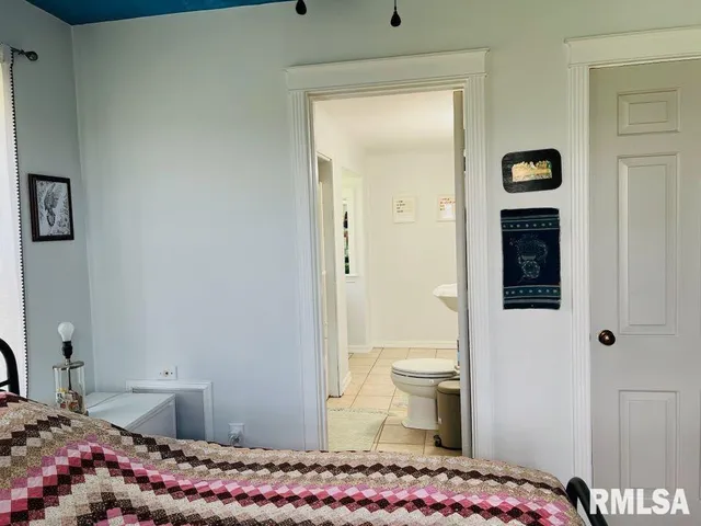 $359,000 | 603 Country Club Drive, Hannibal, MO 63401