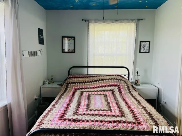 $359,000 | 603 Country Club Drive, Hannibal, MO 63401