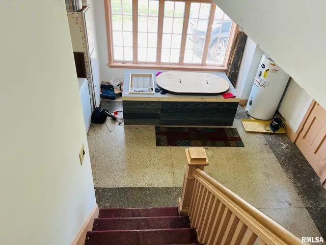 $359,000 | 603 Country Club Drive, Hannibal, MO 63401