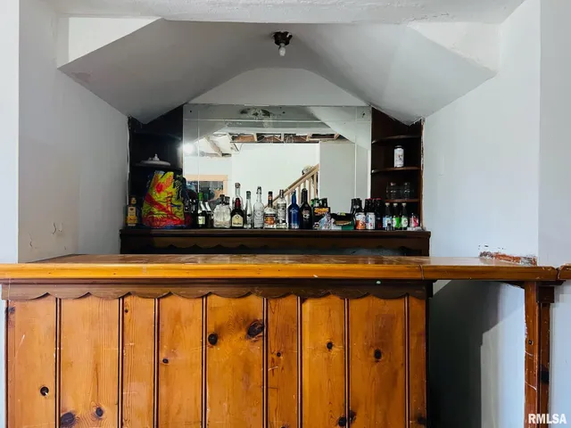 $359,000 | 603 Country Club Drive, Hannibal, MO 63401