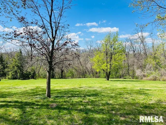 $359,000 | 603 Country Club Drive, Hannibal, MO 63401