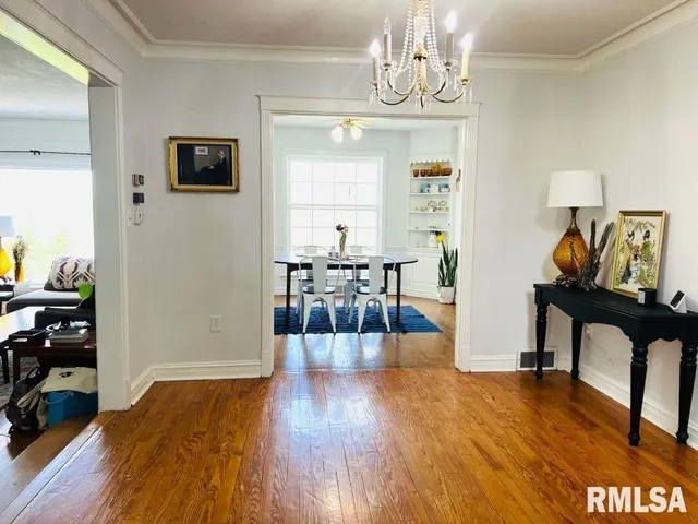 $359,000 | 603 Country Club Drive, Hannibal, MO 63401