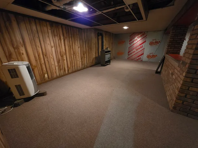 a view of empty room