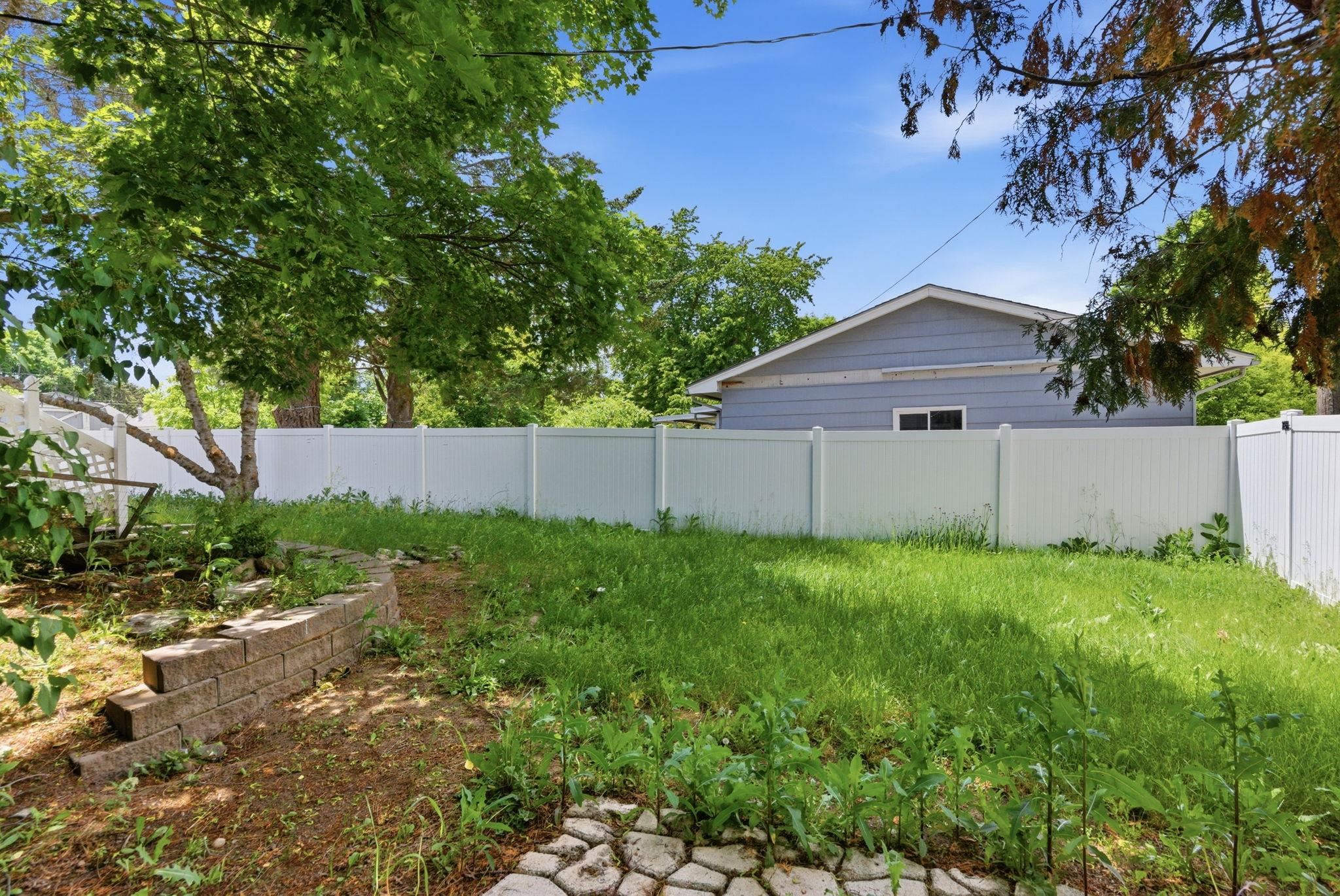 806 South Adams Road Spokane Valley, WA 99037 - Photo 47 of 50