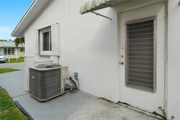 $2,400 | 4510 Northwest 49th Drive, Tamarac, FL 33319