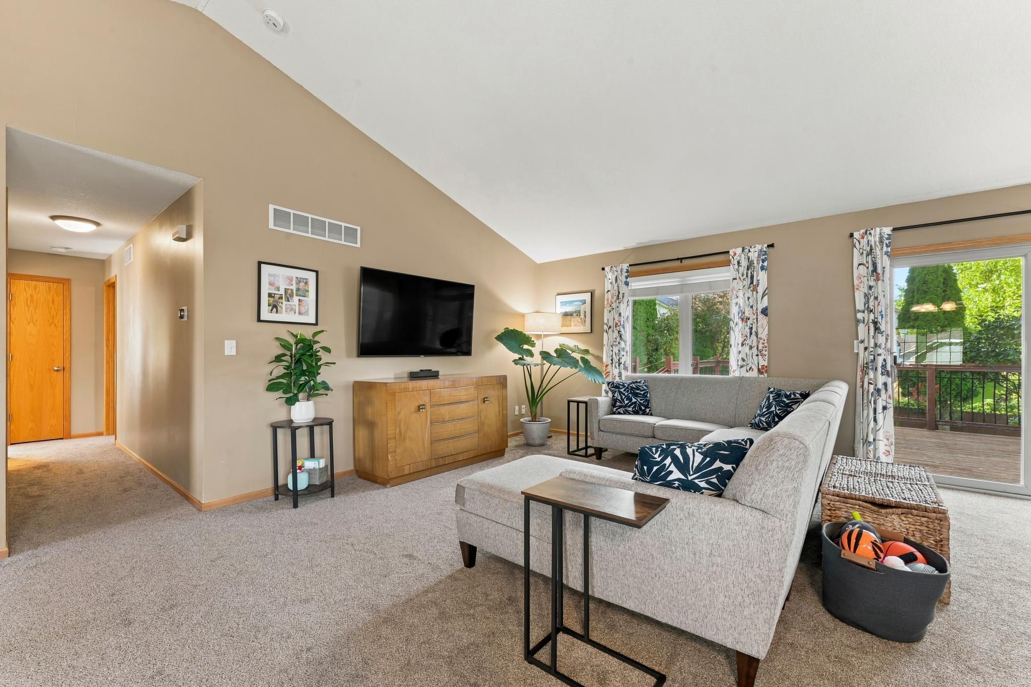1926 Hart Drive Southwest Rochester, MN 55902 - Photo 5 of 45 Gallery Image 5