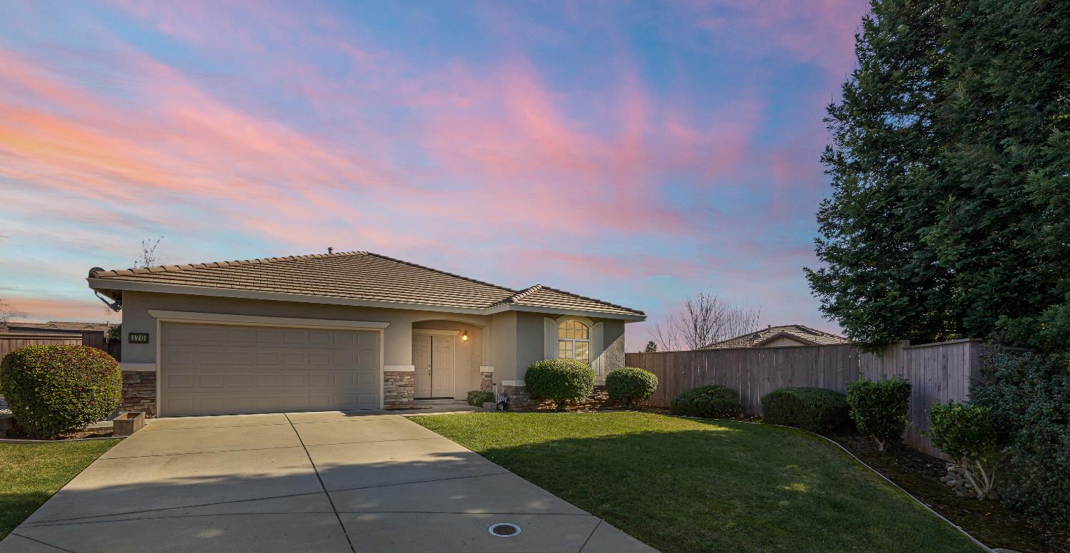 170 Par Court Ione, CA 95640 - Photo 3 of 31 front view of a house with a garden