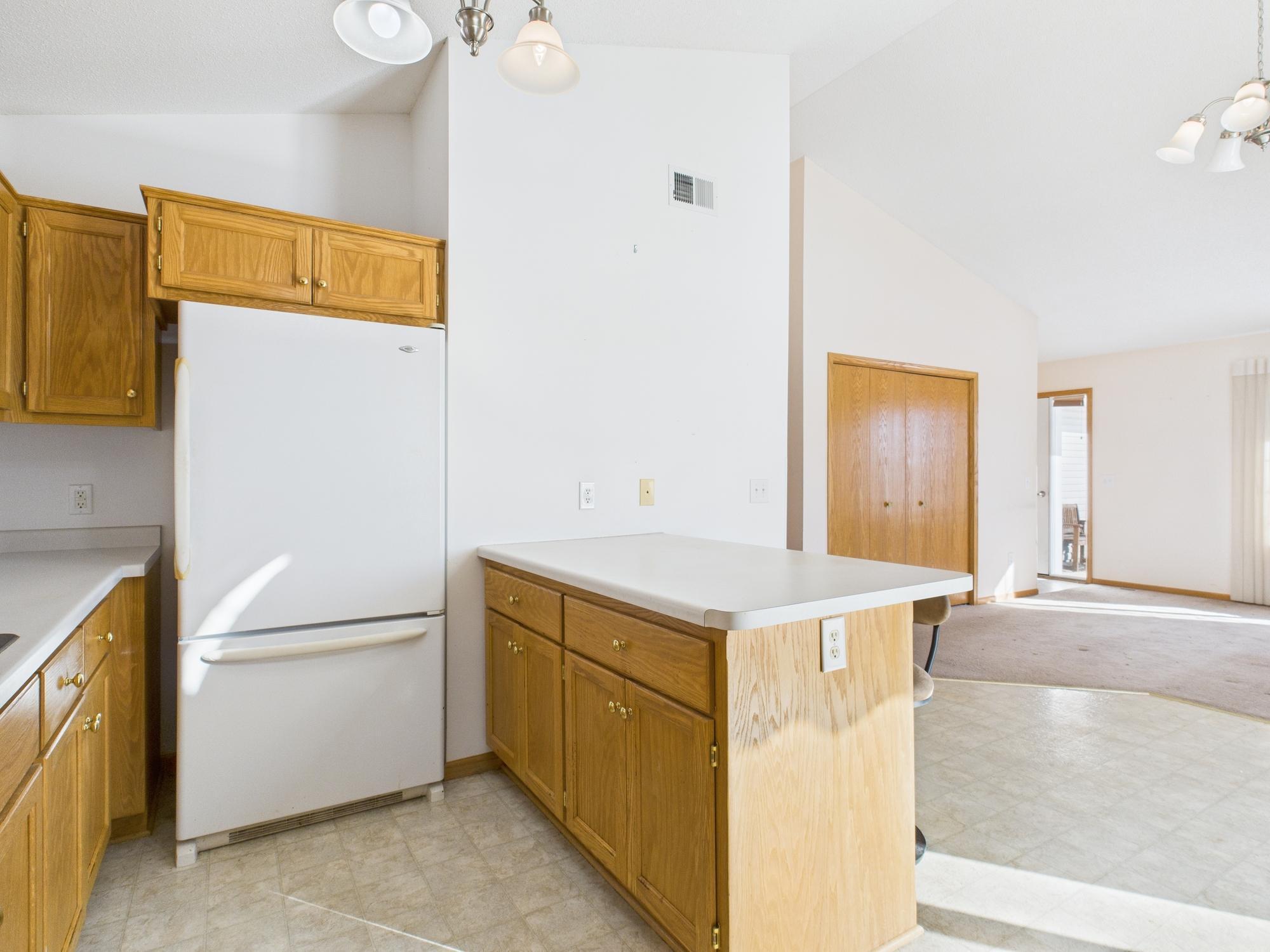 411 Bluebird Street Mora, MN 55051 - Photo 7 of 16