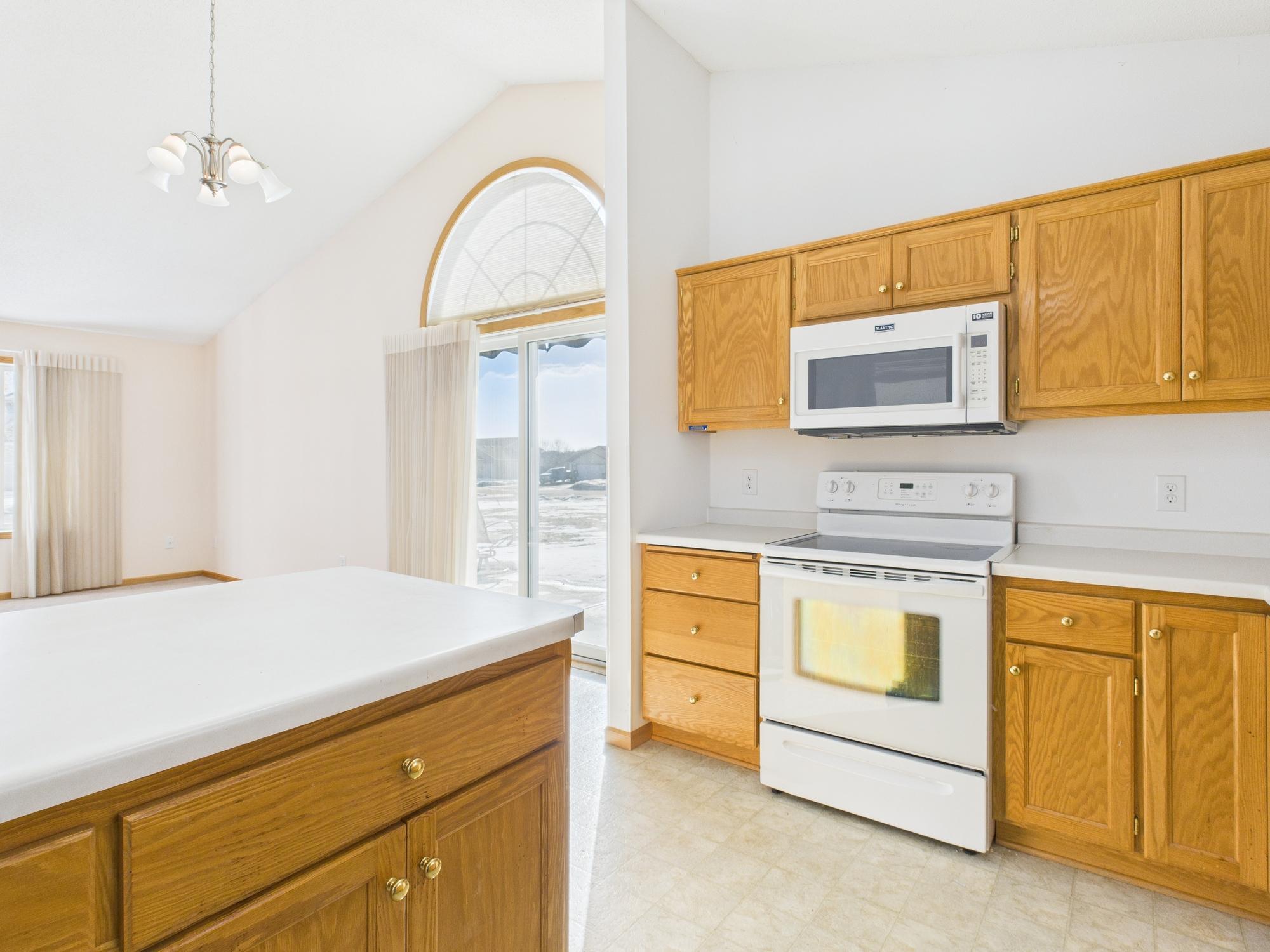 411 Bluebird Street Mora, MN 55051 - Photo 8 of 16