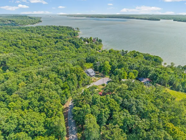 $450,000 | 171 Eagle Nest Court, Dover, TN 37058