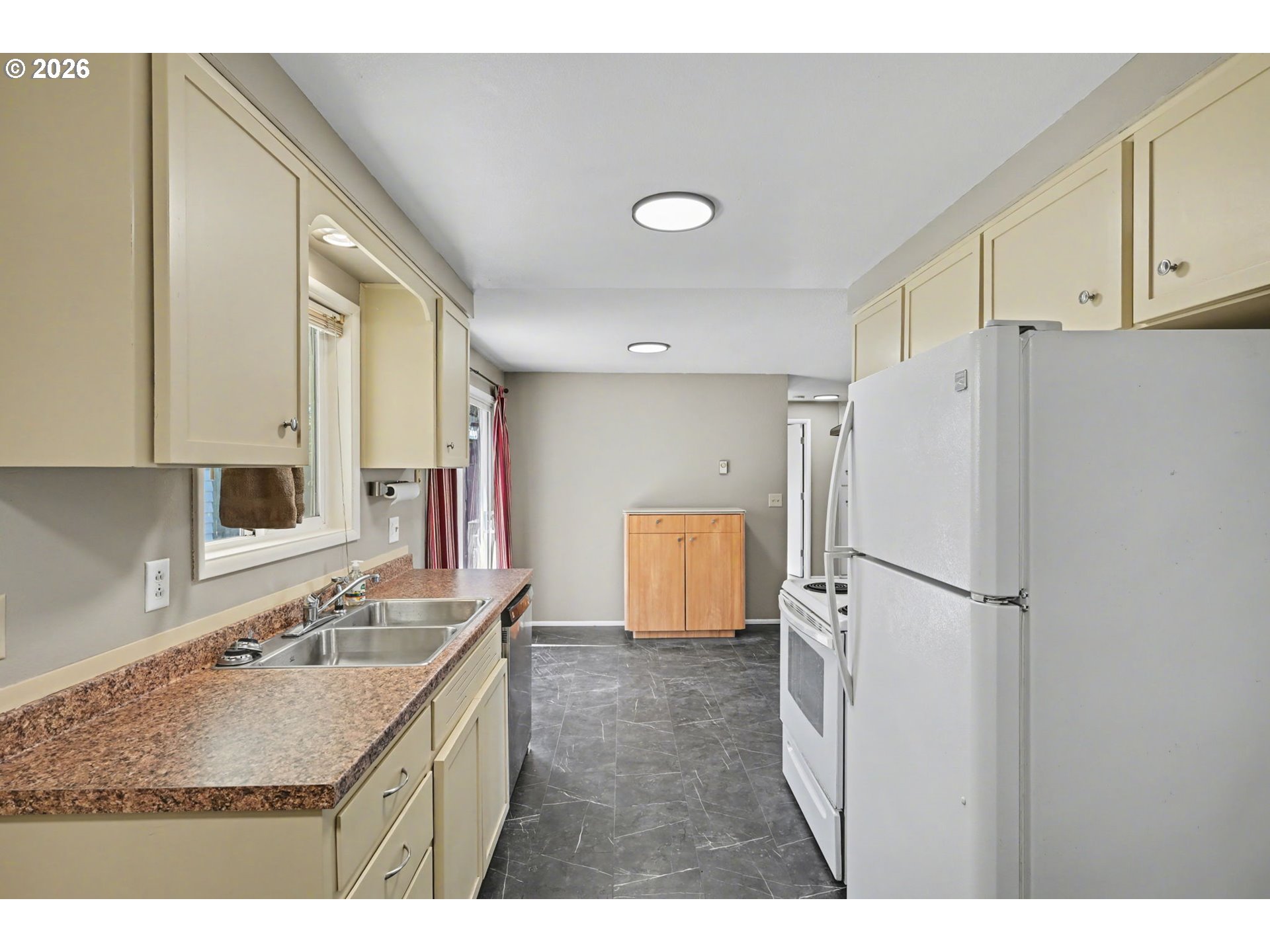 325 West N Street Springfield, OR 97477 - Photo 15 of 44