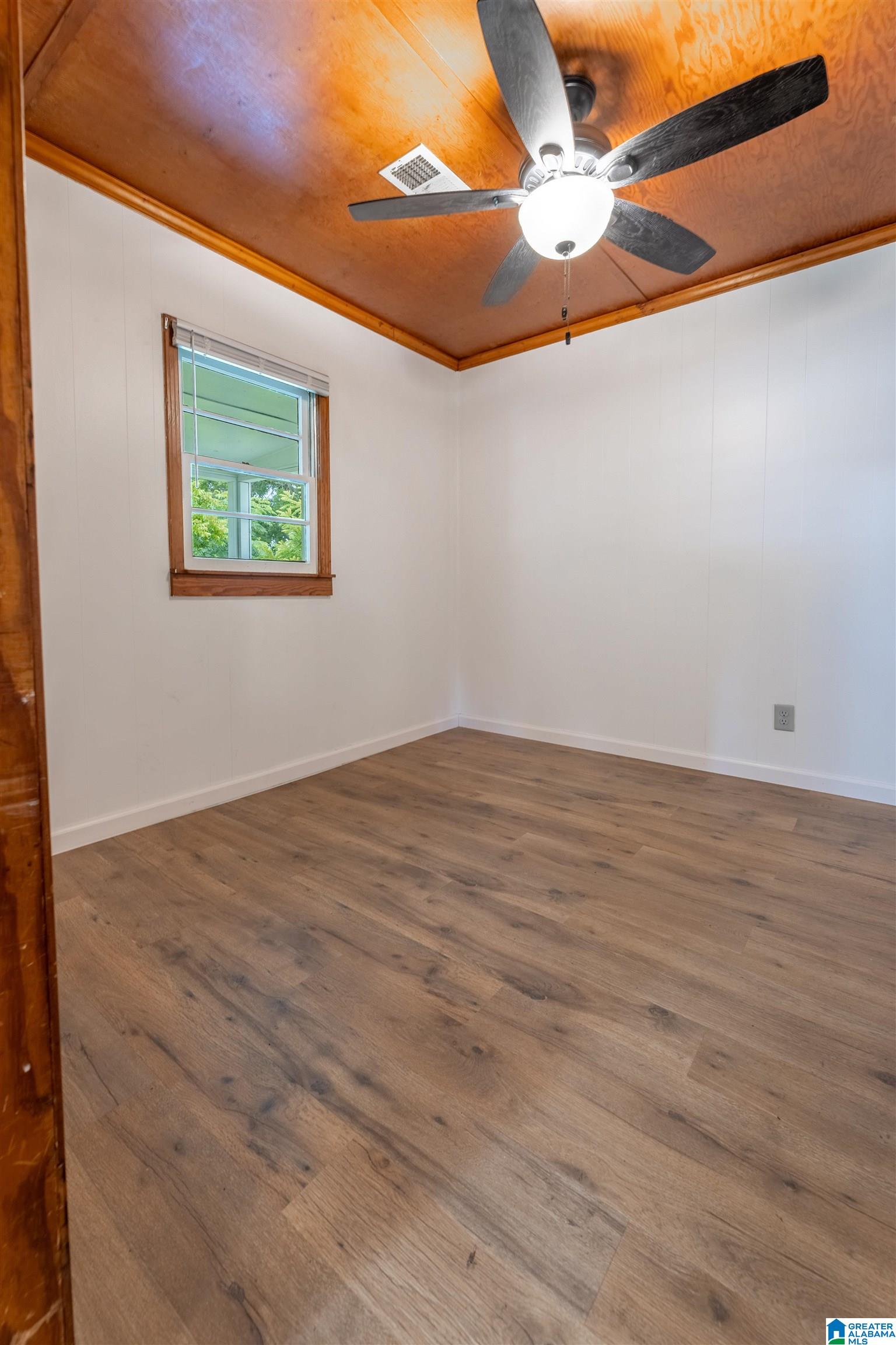 211 Corning Street Anniston, AL 36201 - Photo 10 of 39