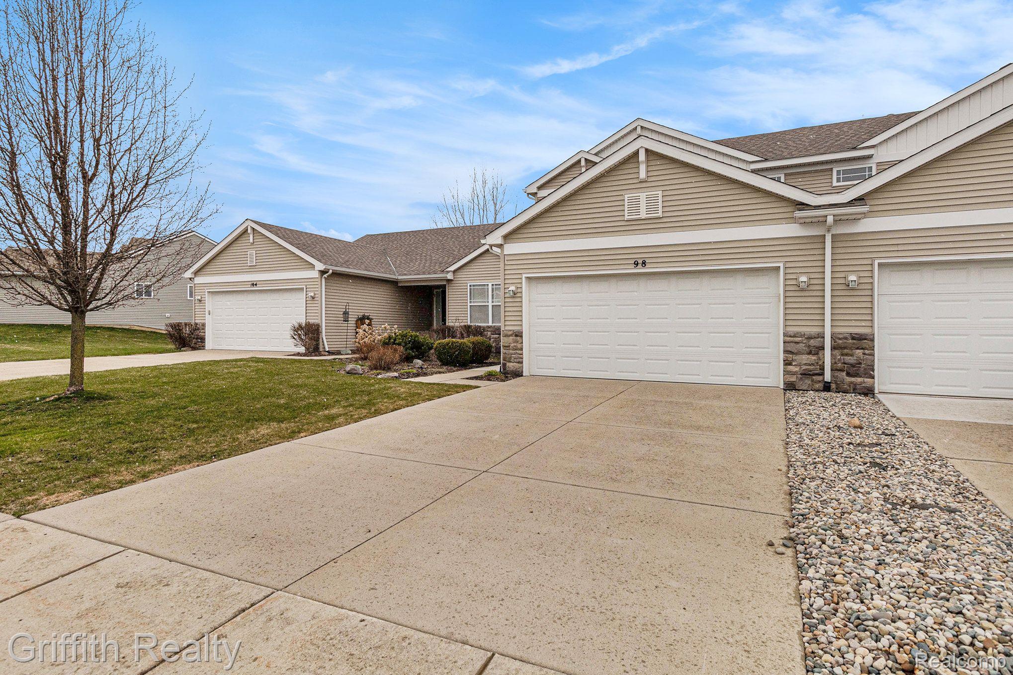 98 Sedum Road Howell, MI 48843 - Photo 3 of 35 Gallery Image 3