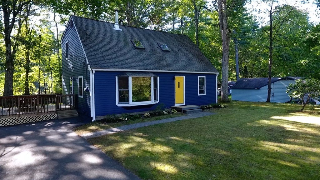 114 Sandy Cove Road Lunenburg, MA 01462 - Photo 2 of 30