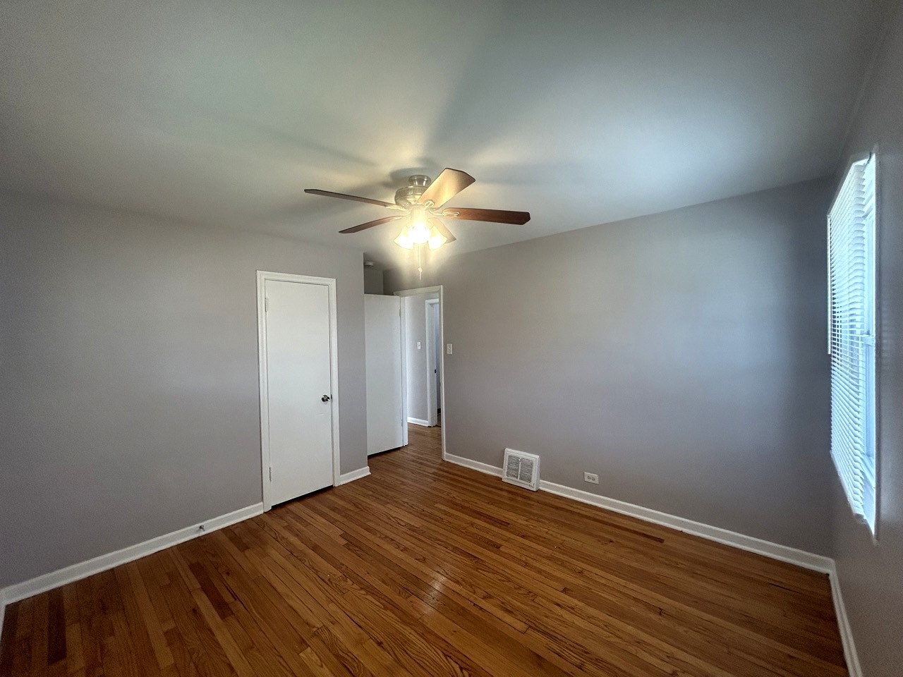 2058 Downey Road Homewood, IL 60430 - Photo 11 of 23