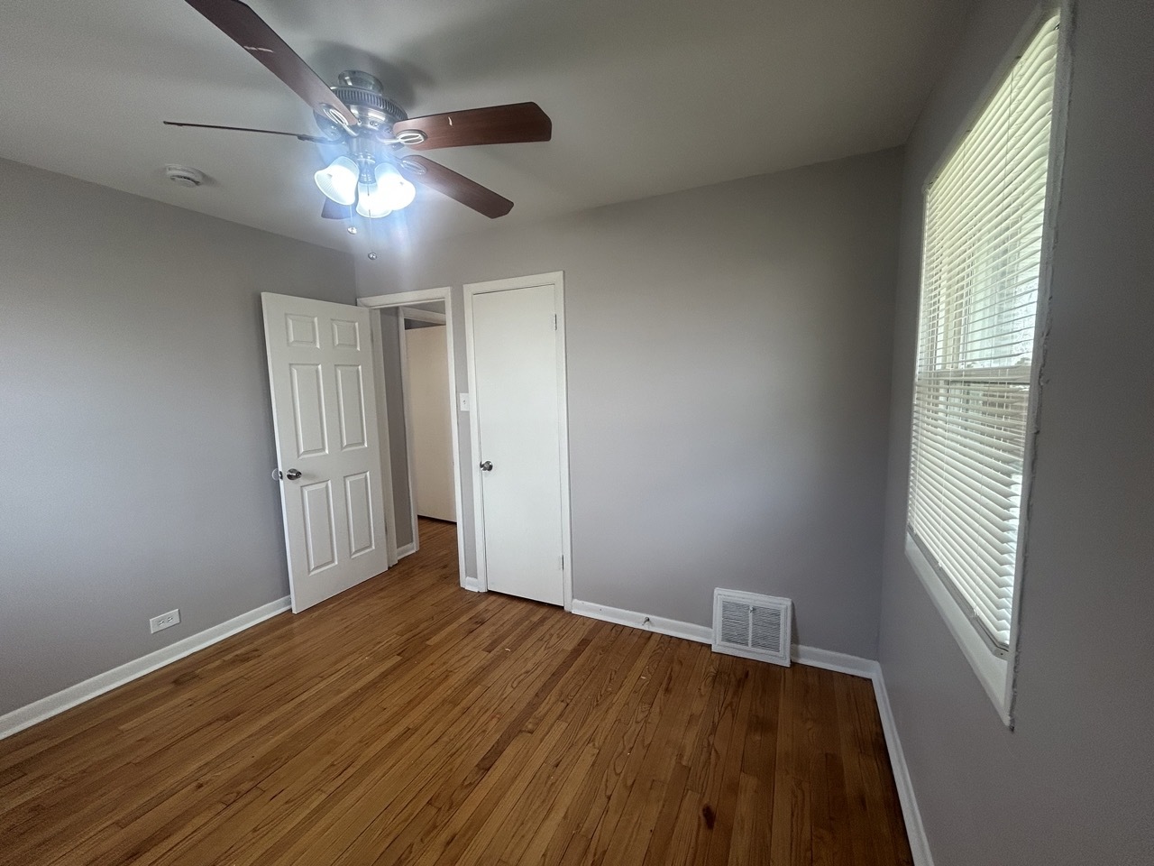 2058 Downey Road Homewood, IL 60430 - Photo 13 of 23