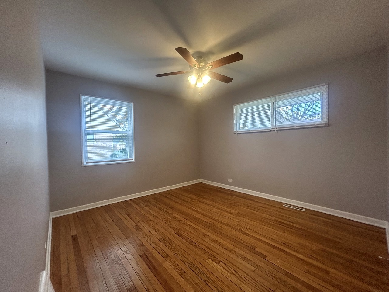 2058 Downey Road Homewood, IL 60430 - Photo 10 of 23