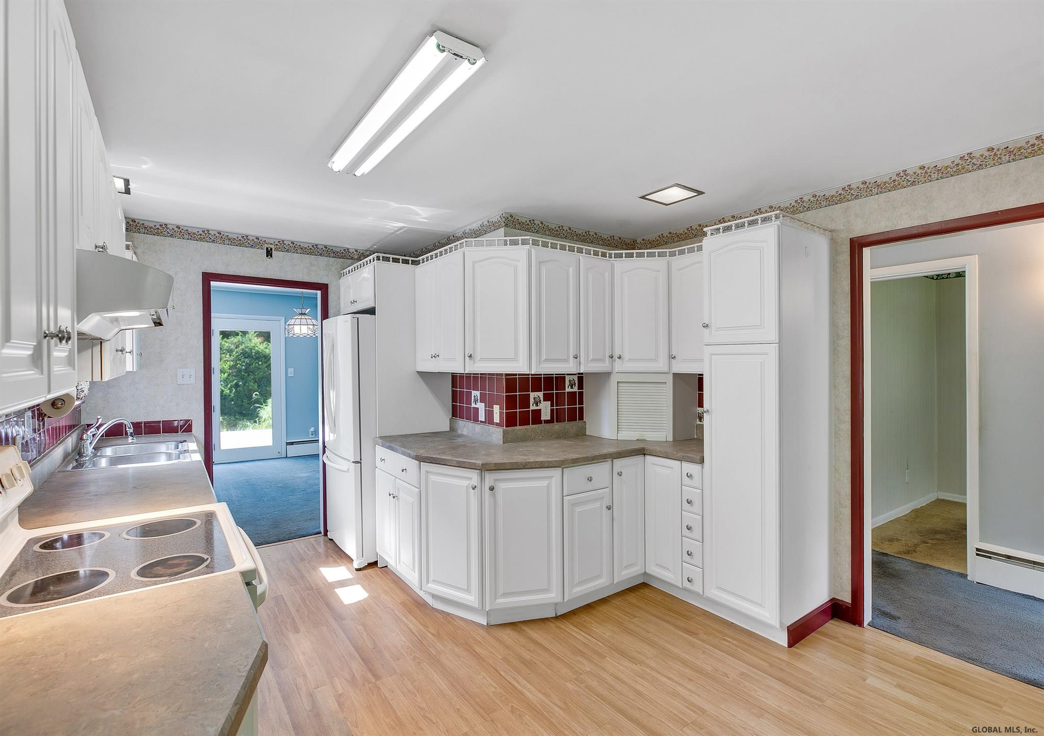 1025 Wtry Road Niskayuna, NY 12309 - Photo 3 of 32 Photo 3