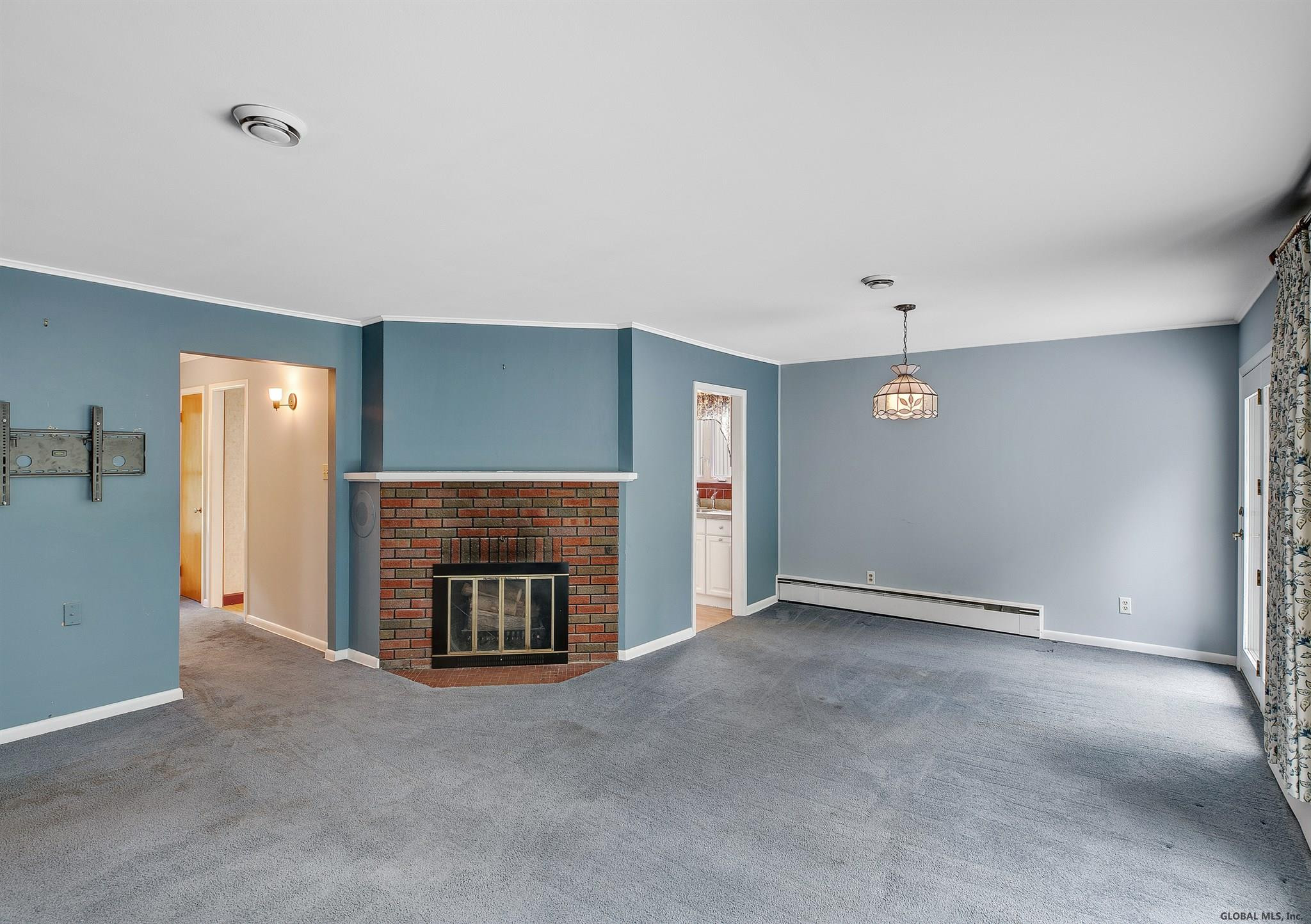 1025 Wtry Road Niskayuna, NY 12309 - Photo 6 of 32 Photo 6