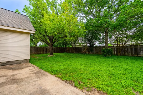 $1,850 | 1504 Parkwood Drive, Leander, TX 78641