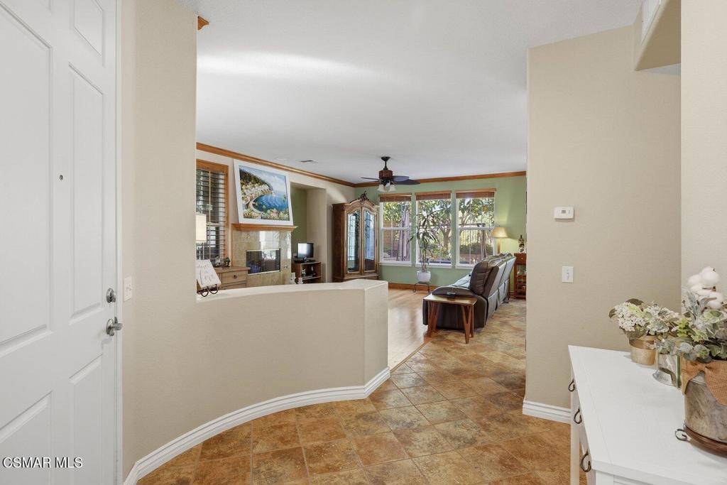 139 Park Hill Road Simi Valley, CA 93065 - Photo 5 of 36