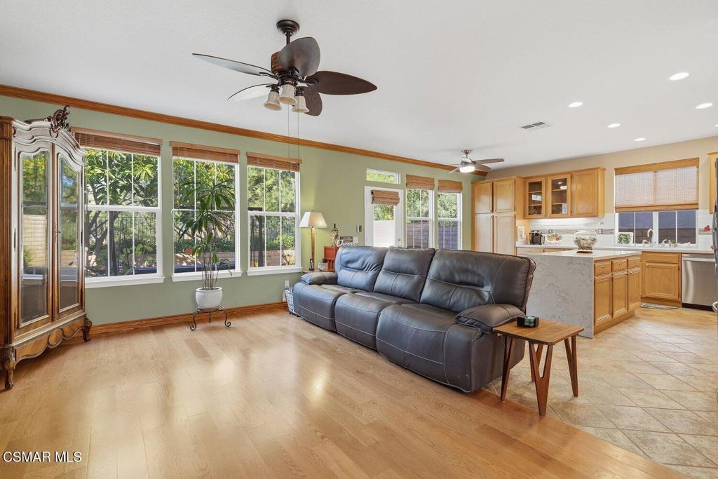 139 Park Hill Road Simi Valley, CA 93065 - Photo 8 of 36