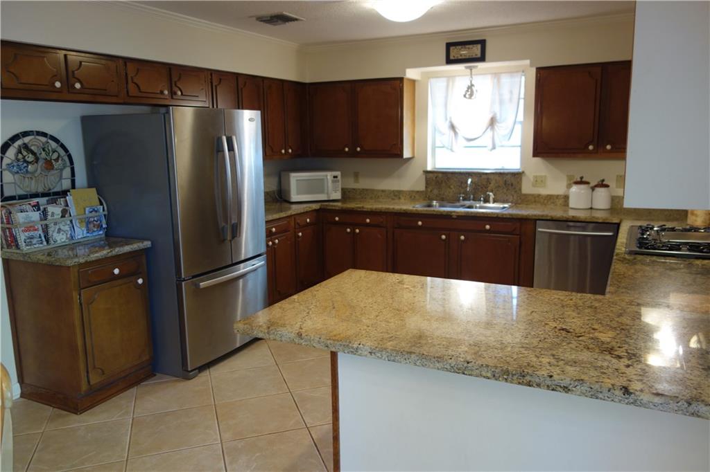 232 Nelson Drive River Ridge, LA 70123 - Photo 2 of 20
