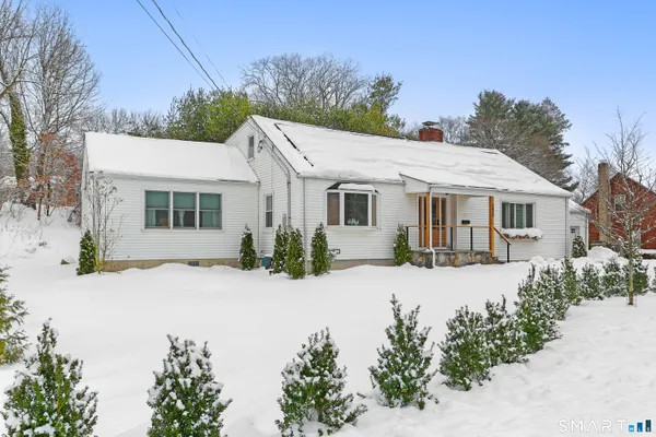 $699,000 | 1470 Stratfield Road, Fairfield, CT 06825