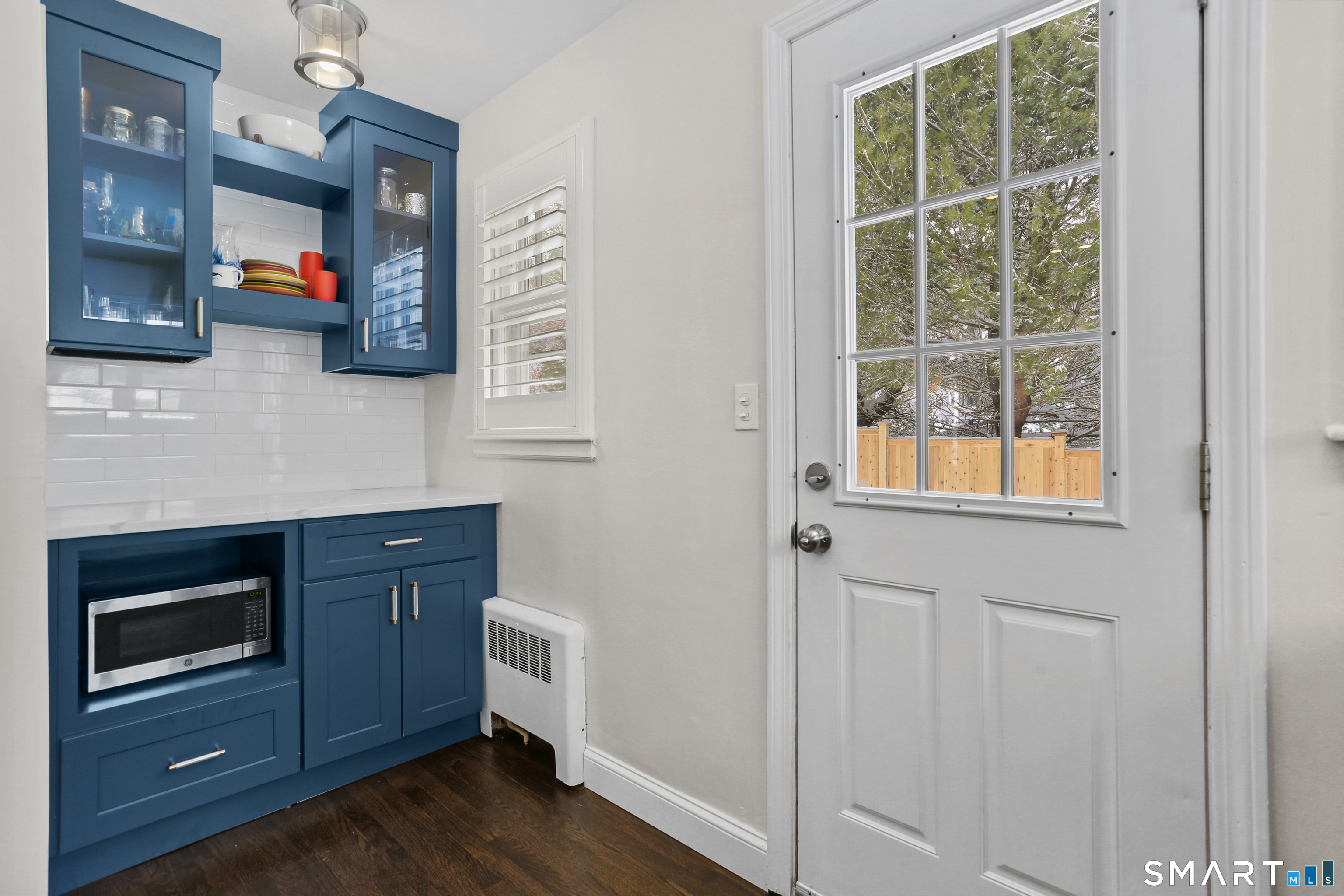 1470 Stratfield Road Fairfield, CT 06825 - Photo 17 of 39