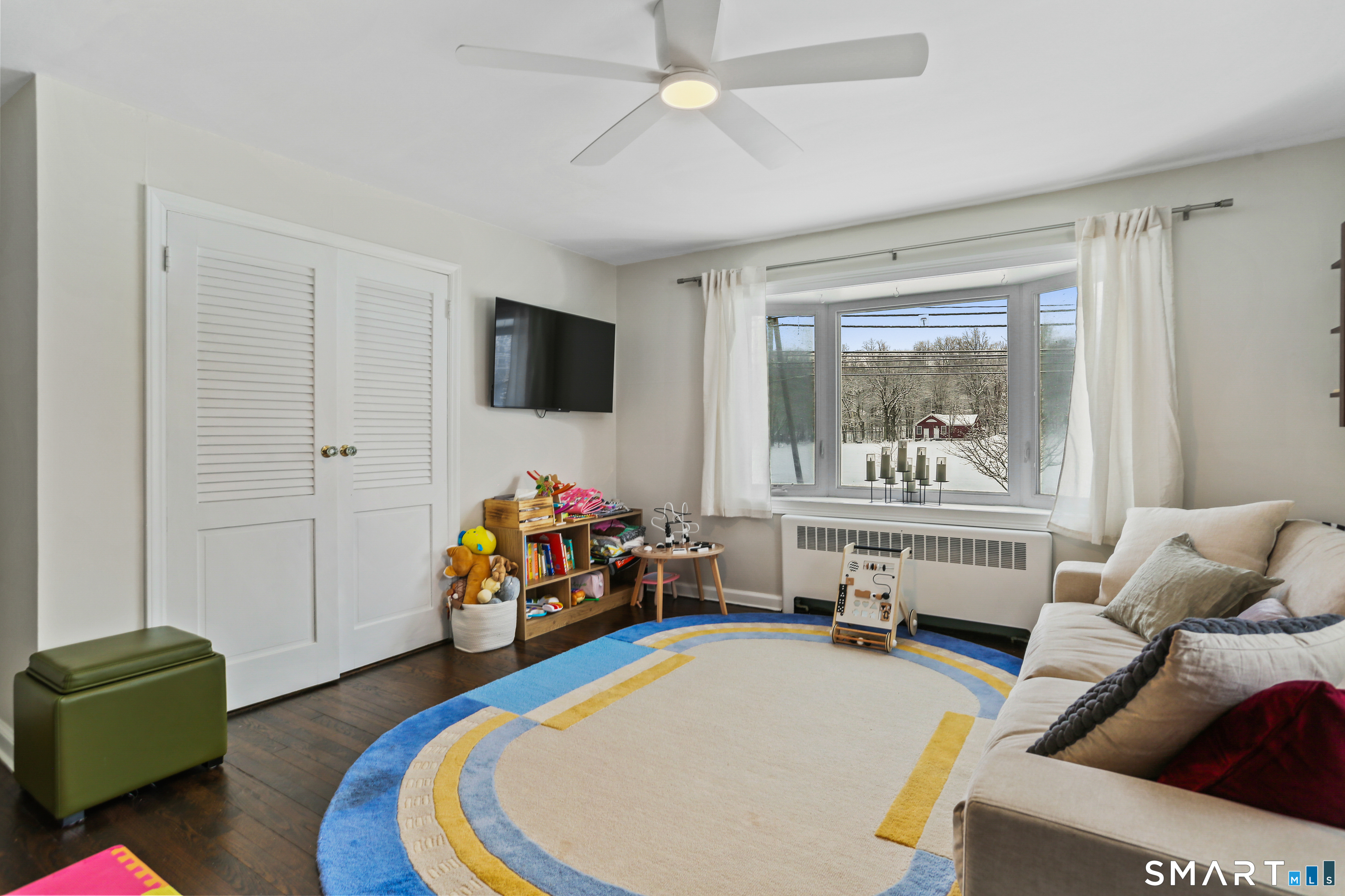 1470 Stratfield Road Fairfield, CT 06825 - Photo 21 of 39