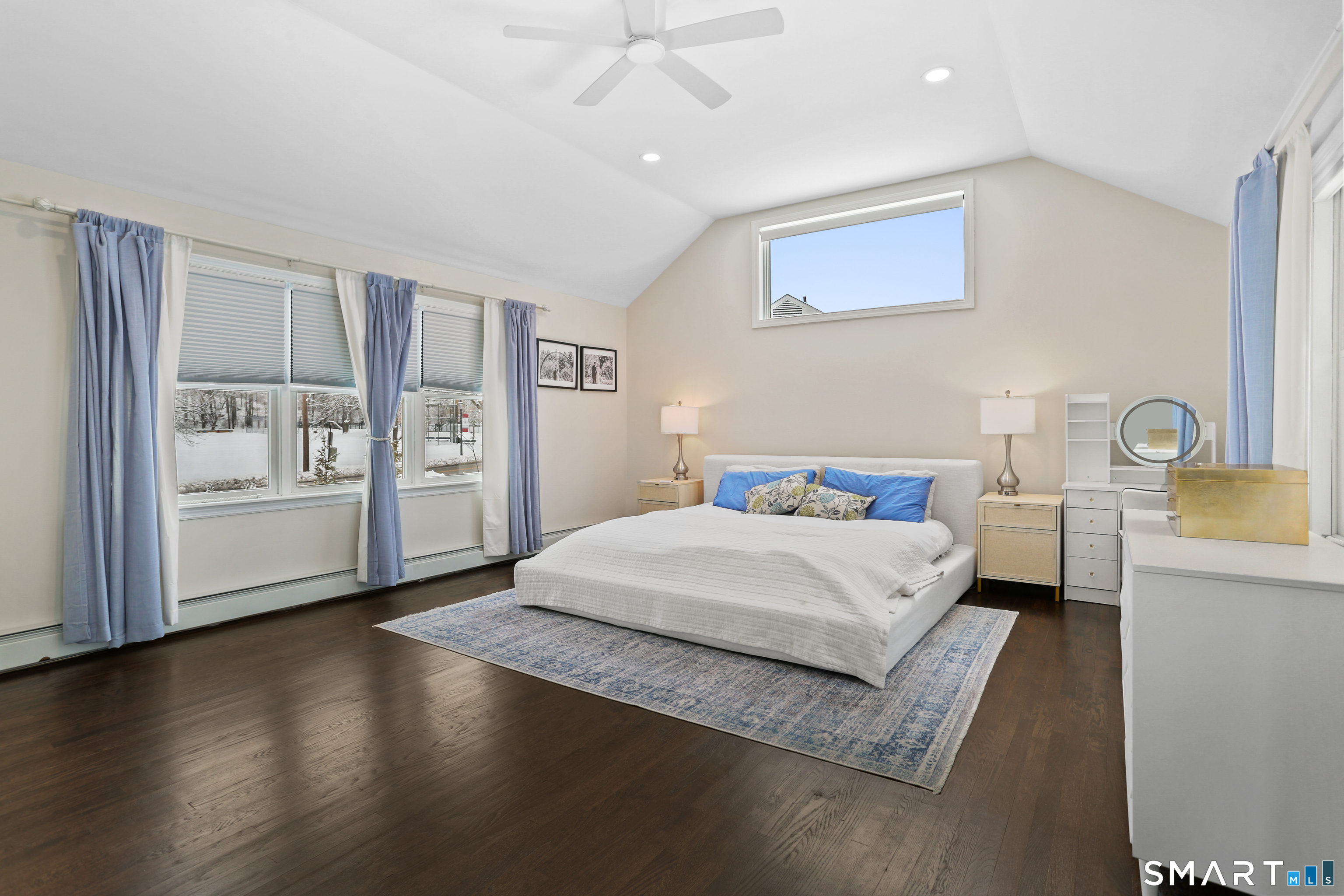 1470 Stratfield Road Fairfield, CT 06825 - Photo 22 of 39