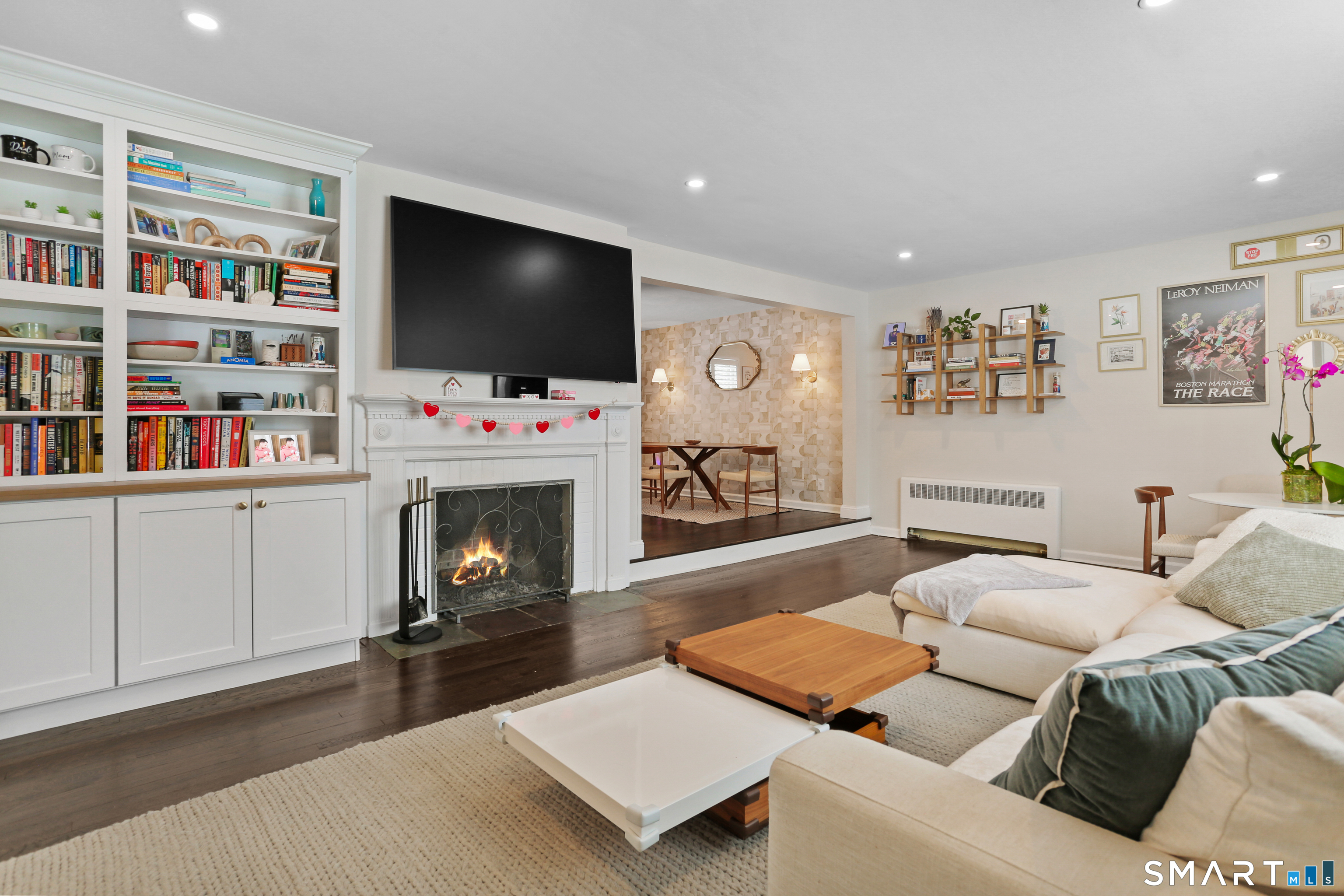 1470 Stratfield Road Fairfield, CT 06825 - Photo 4 of 39