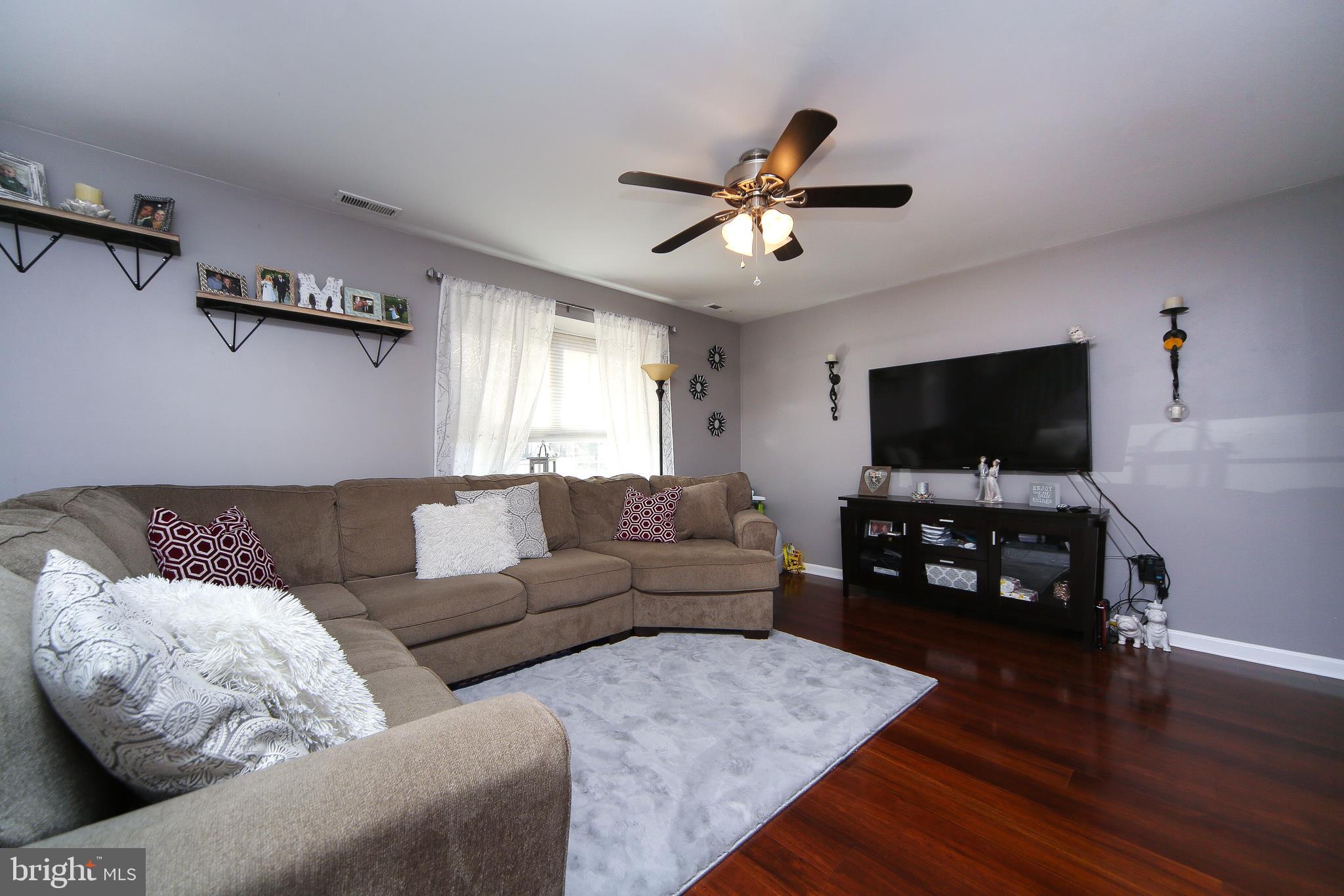 9 Loggers Mill Road Horsham, PA 19044 - Photo 3 of 18 Gallery Image 3