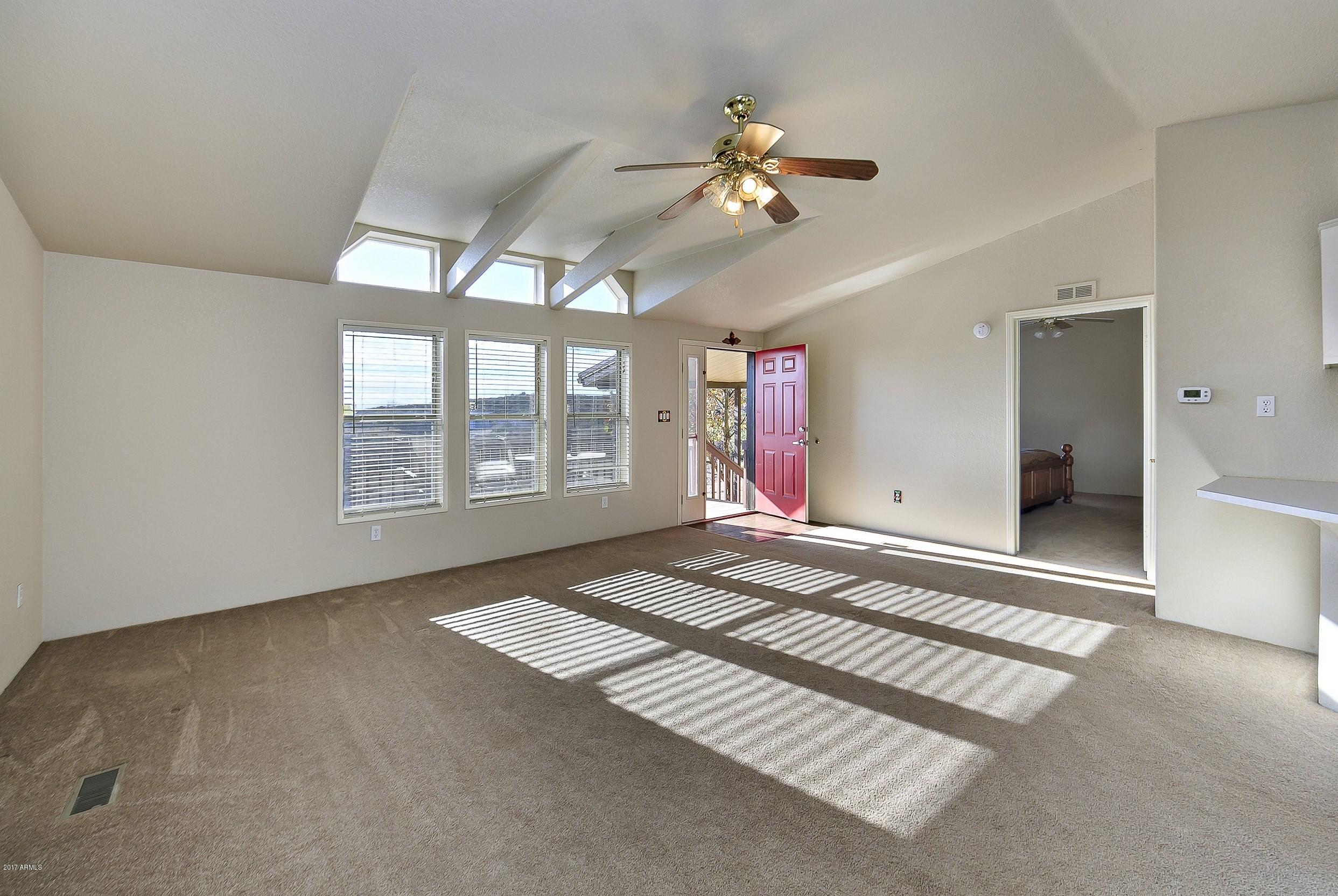 1470 South Orme Road Dewey, AZ 86327 - Photo 3 of 15 003_Great Room