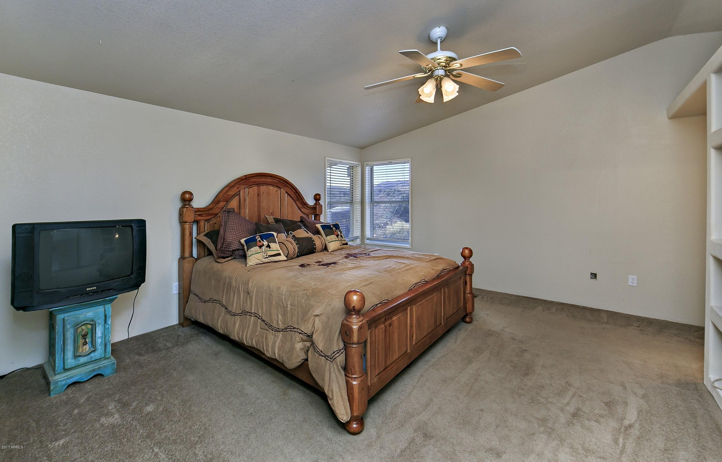 1470 South Orme Road Dewey, AZ 86327 - Photo 6 of 15 006_Master Bedroom
