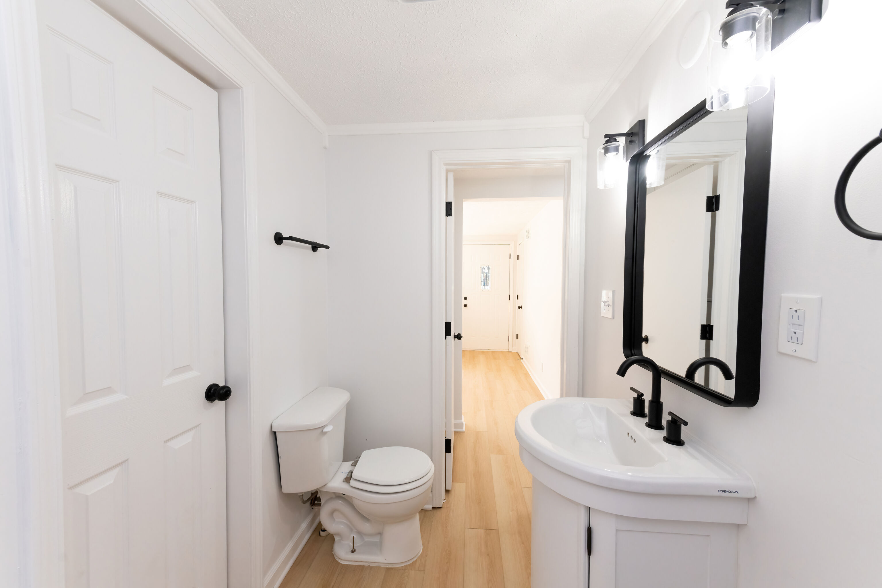 1949 North Raceway Road Indianapolis, IN 46234 - Photo 22 of 52