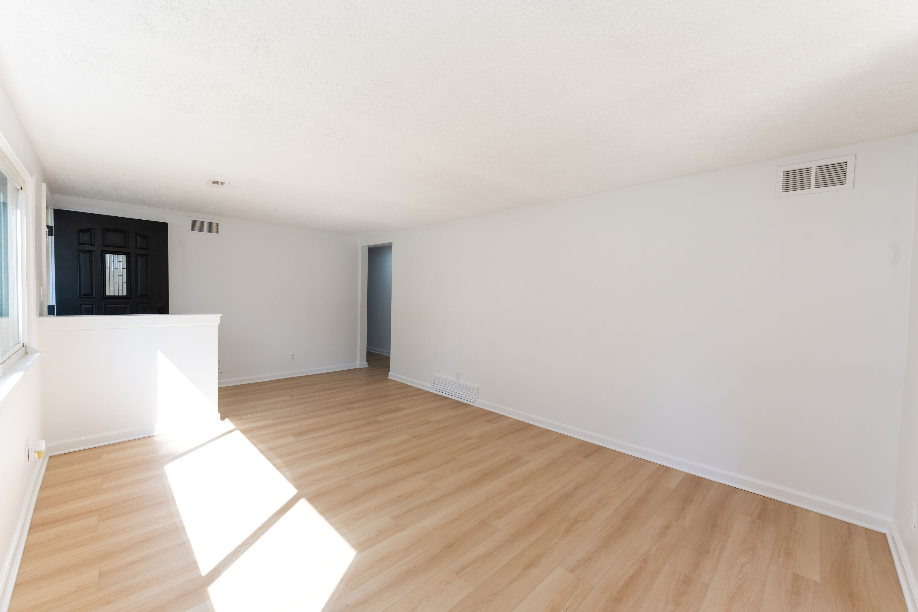 1949 North Raceway Road Indianapolis, IN 46234 - Photo 7 of 52